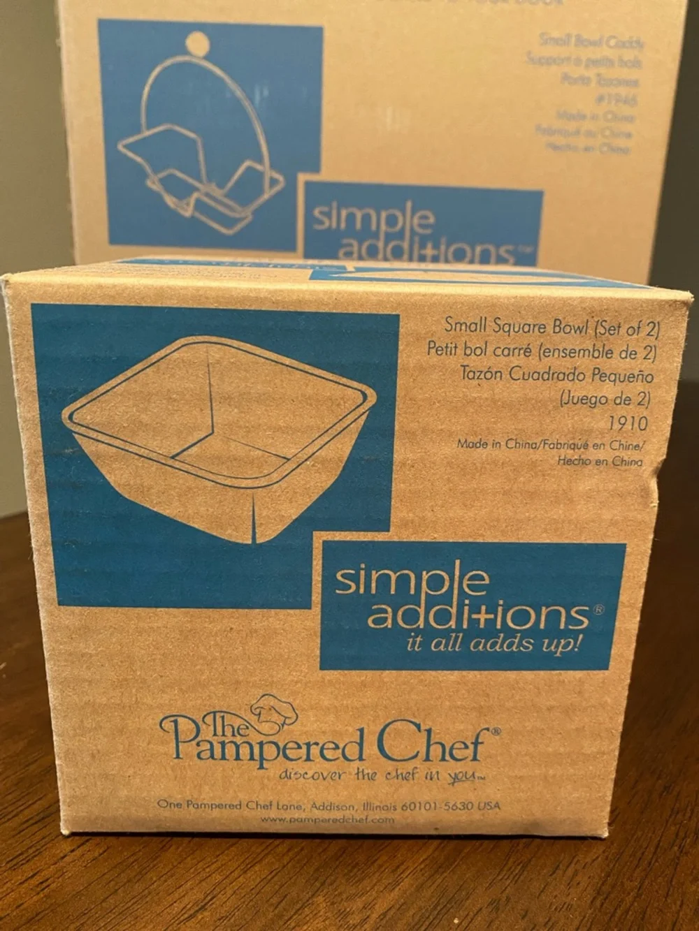 NIB- The Pampered Chef White Ceramic Double Serving Dishes w/ Silver Metal Stand